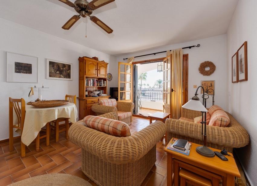 Reventa - Apartamento / Dúplex - Orihuela Costa - Villamartín