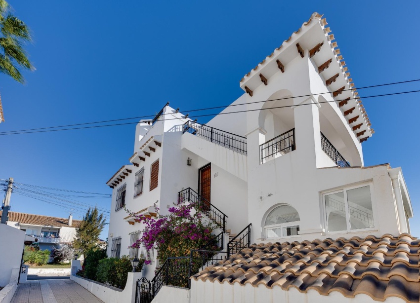 Reventa - Apartamento / Dúplex - Orihuela Costa - Villamartín