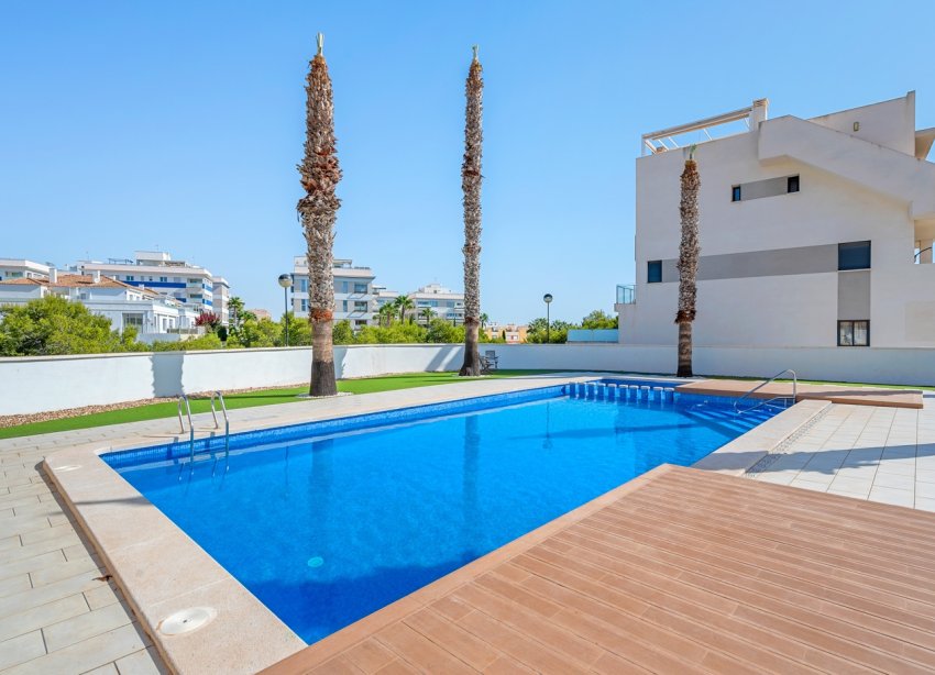 Reventa - Apartamento / Dúplex - Orihuela Costa