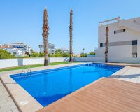Reventa - Apartamento / Dúplex - Orihuela Costa