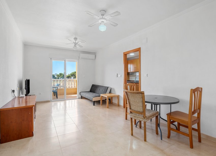 Reventa - Apartamento / Dúplex - Orihuela Costa