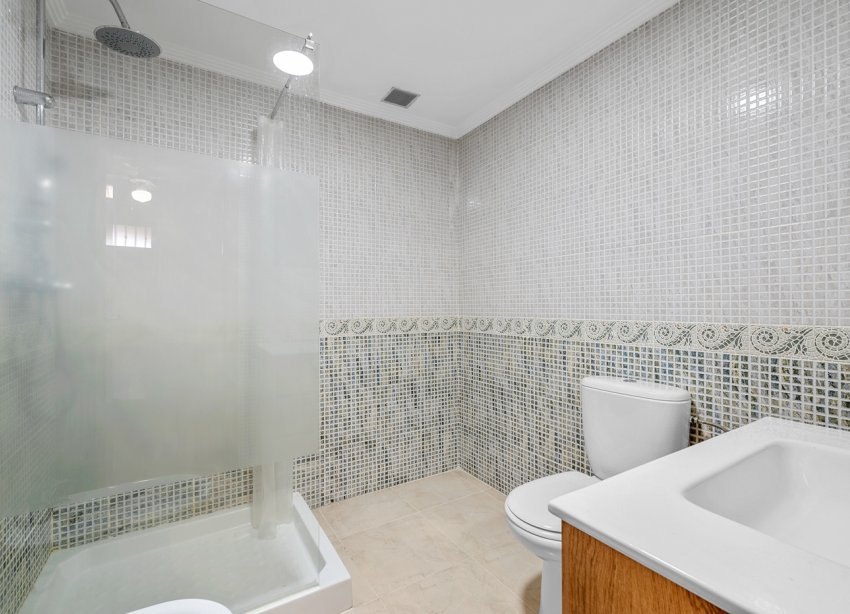 Reventa - Apartamento / Dúplex - Orihuela Costa