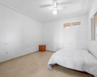 Reventa - Apartamento / Dúplex - Orihuela Costa