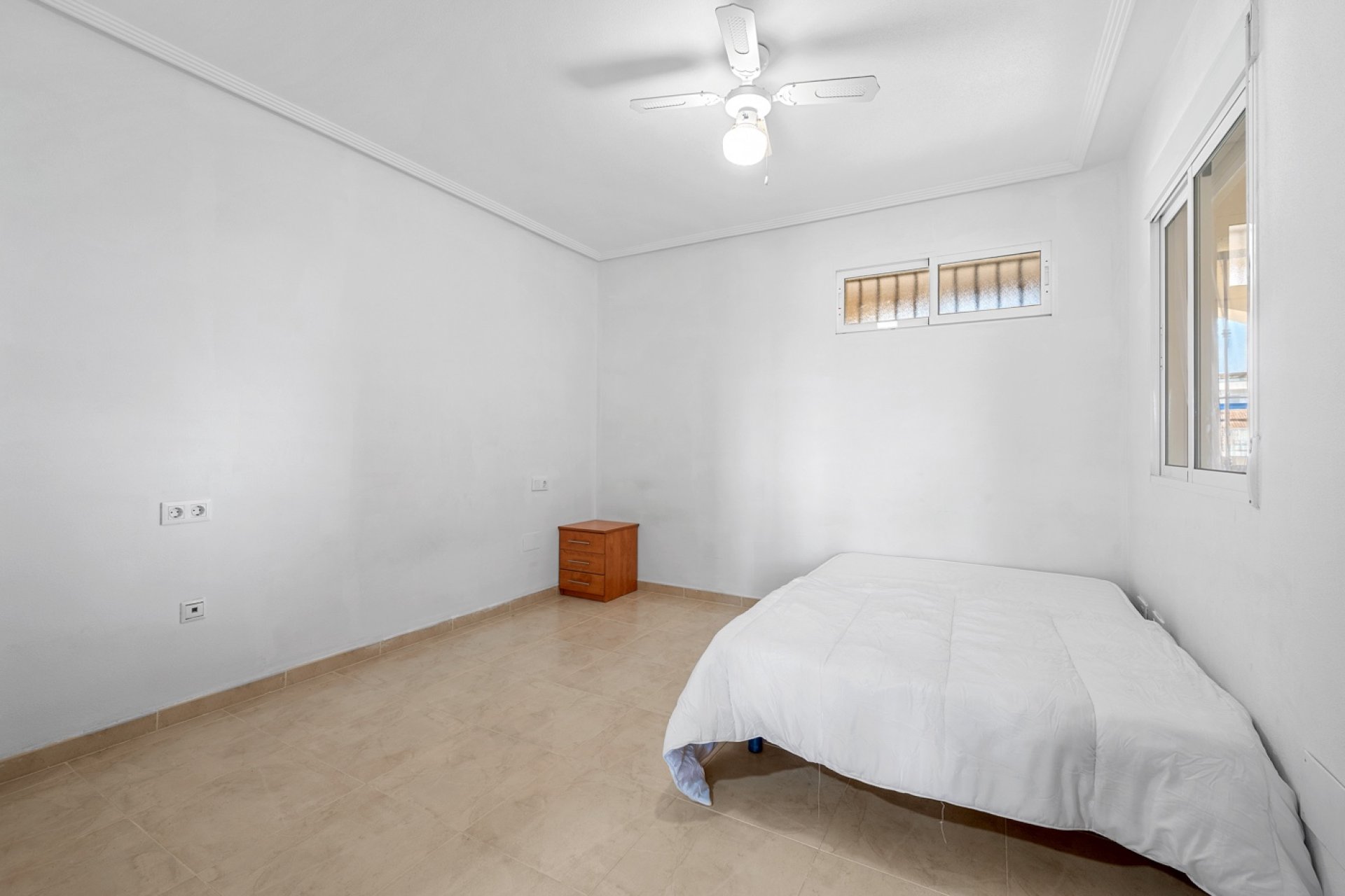 Reventa - Apartamento / Dúplex - Orihuela Costa
