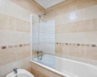 Reventa - Apartamento / Dúplex - Orihuela Costa