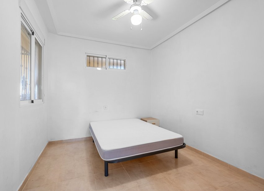 Reventa - Apartamento / Dúplex - Orihuela Costa