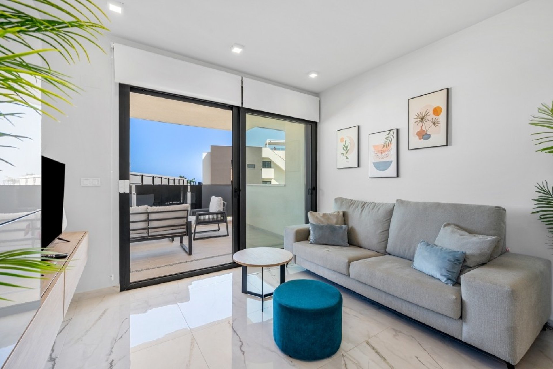 Reventa - Apartamento / Dúplex - Orihuela Costa