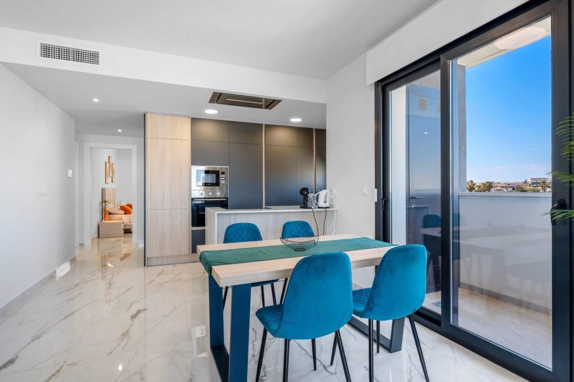 Reventa - Apartamento / Dúplex - Orihuela Costa