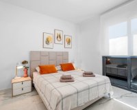 Reventa - Apartamento / Dúplex - Orihuela Costa