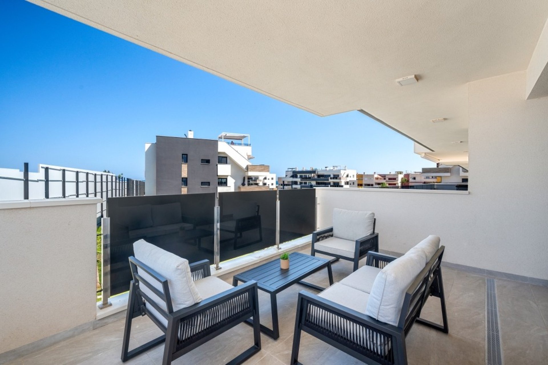 Reventa - Apartamento / Dúplex - Orihuela Costa