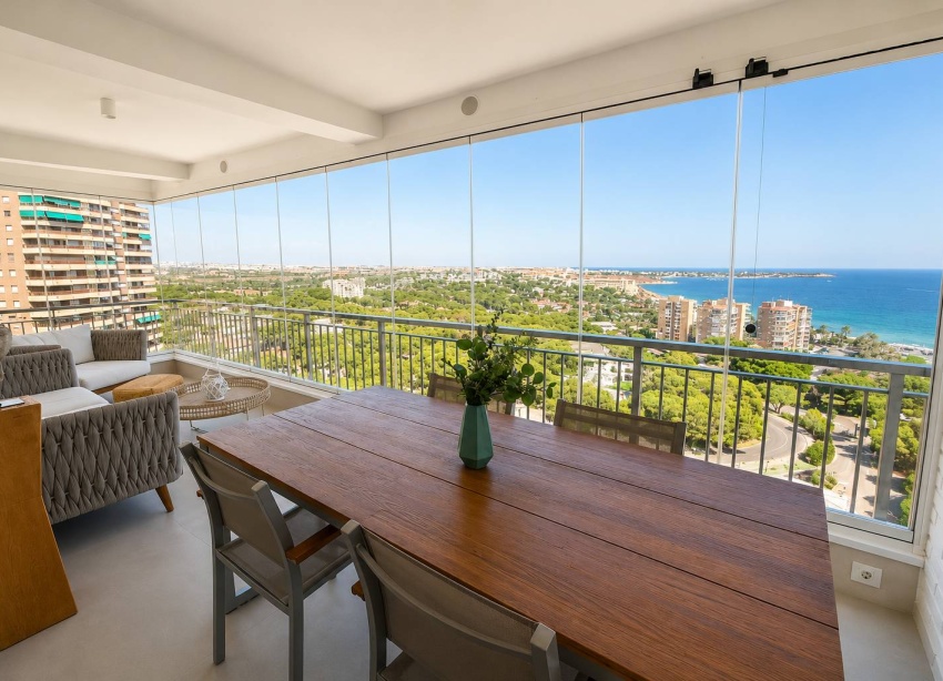 Reventa - Apartamento / Dúplex - Orihuela Costa
