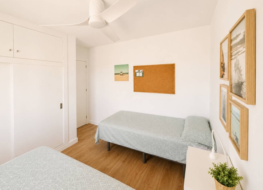 Reventa - Apartamento / Dúplex - Orihuela Costa