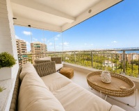 Reventa - Apartamento / Dúplex - Orihuela Costa