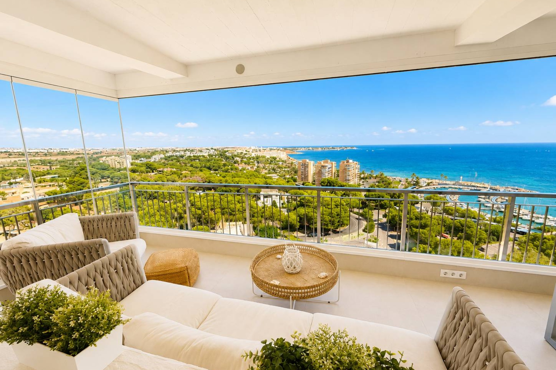 Reventa - Apartamento / Dúplex - Orihuela Costa