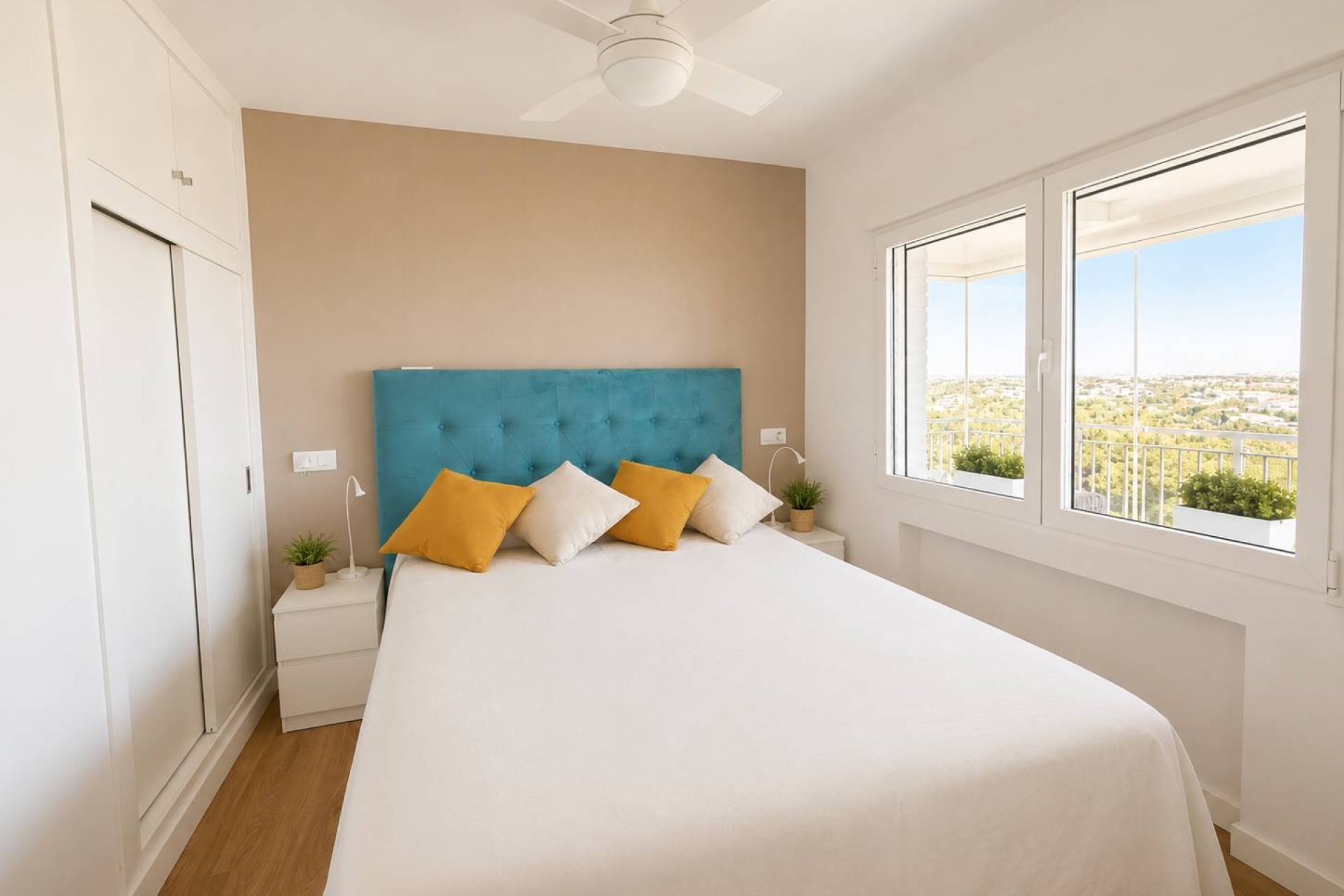 Reventa - Apartamento / Dúplex - Orihuela Costa