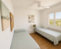 Reventa - Apartamento / Dúplex - Orihuela Costa