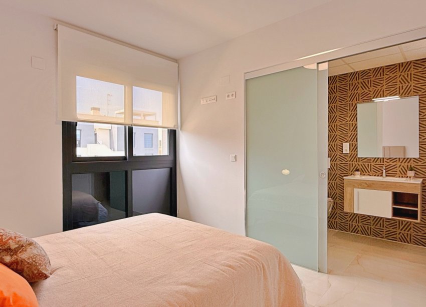 Reventa - Apartamento / Dúplex - Orihuela - Orihuela Costa