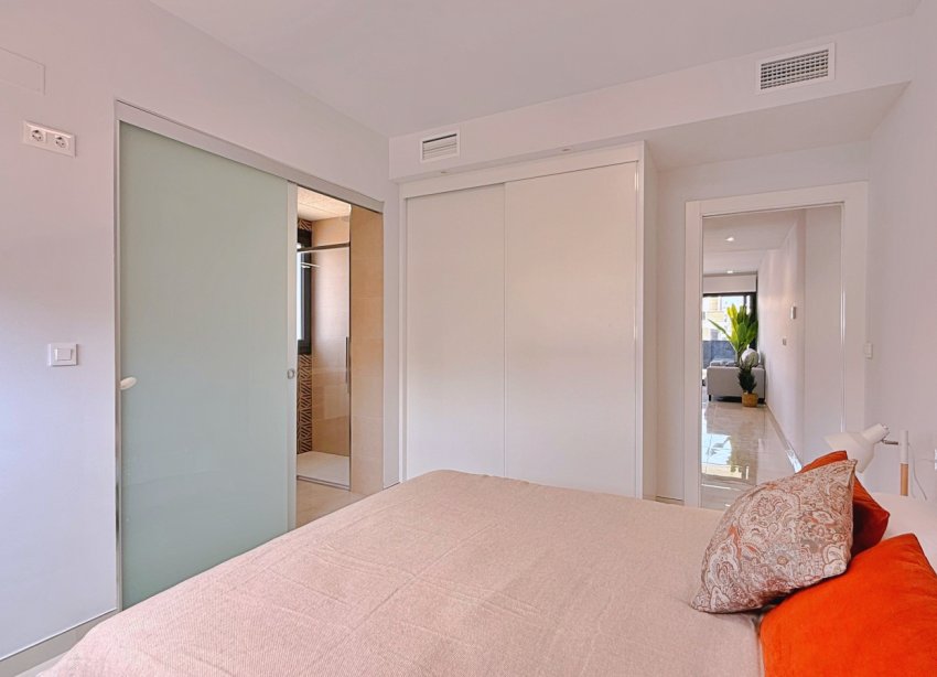Reventa - Apartamento / Dúplex - Orihuela - Orihuela Costa