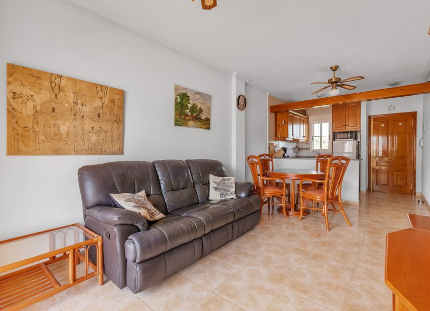 Reventa - Apartamento / Dúplex - Orihuela - Villamartín