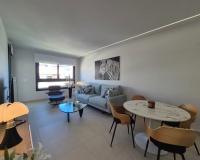 Reventa - Apartamento / Dúplex - Orihuela - Villamartín