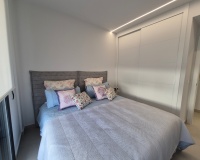 Reventa - Apartamento / Dúplex - Orihuela - Villamartín