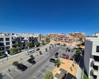 Reventa - Apartamento / Dúplex - Orihuela - Villamartín