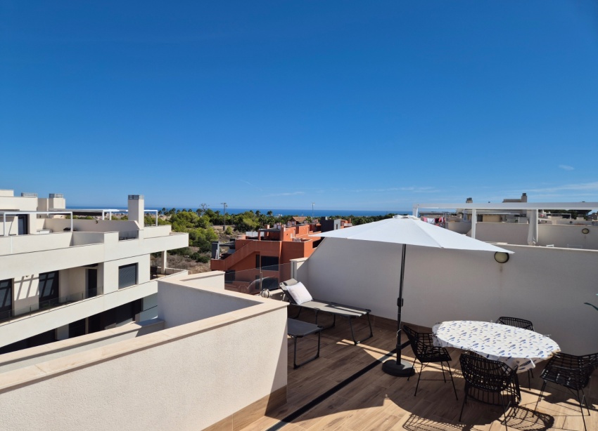 Reventa - Apartamento / Dúplex - Orihuela - Villamartín