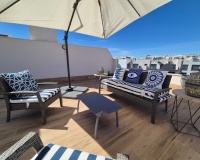 Reventa - Apartamento / Dúplex - Orihuela - Villamartín