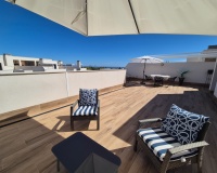 Reventa - Apartamento / Dúplex - Orihuela - Villamartín