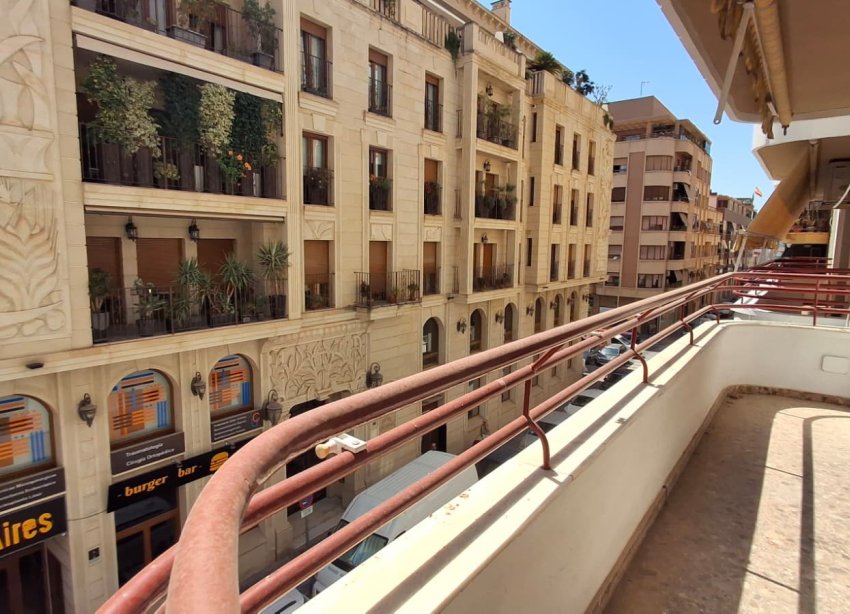 Reventa - Apartamento / Dúplex - Orihuela - Zona Centro