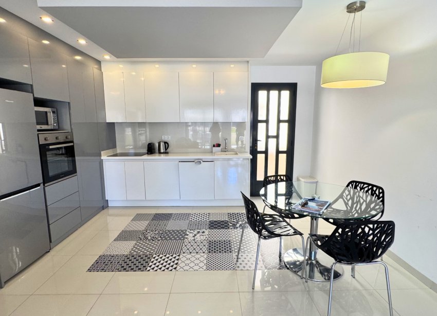 Reventa - Apartamento / Dúplex - Pilar de la Horadada - La Torre de la Horadada