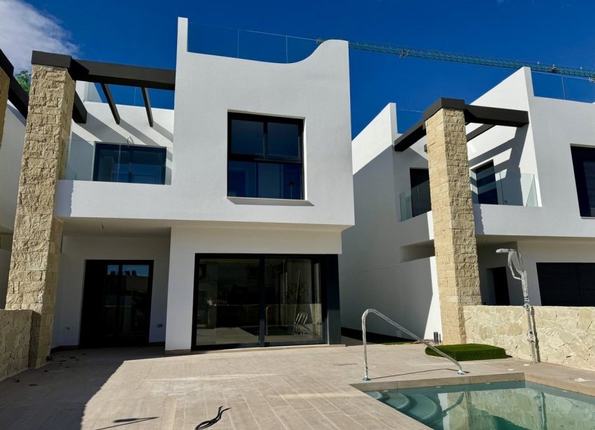 Reventa - Apartamento / Dúplex - Pilar de la Horadada