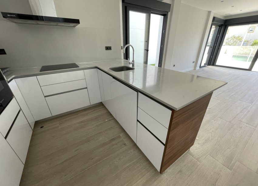 Reventa - Apartamento / Dúplex - Pilar de la Horadada