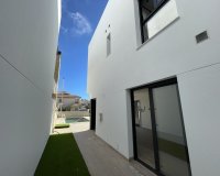 Reventa - Apartamento / Dúplex - Pilar de la Horadada