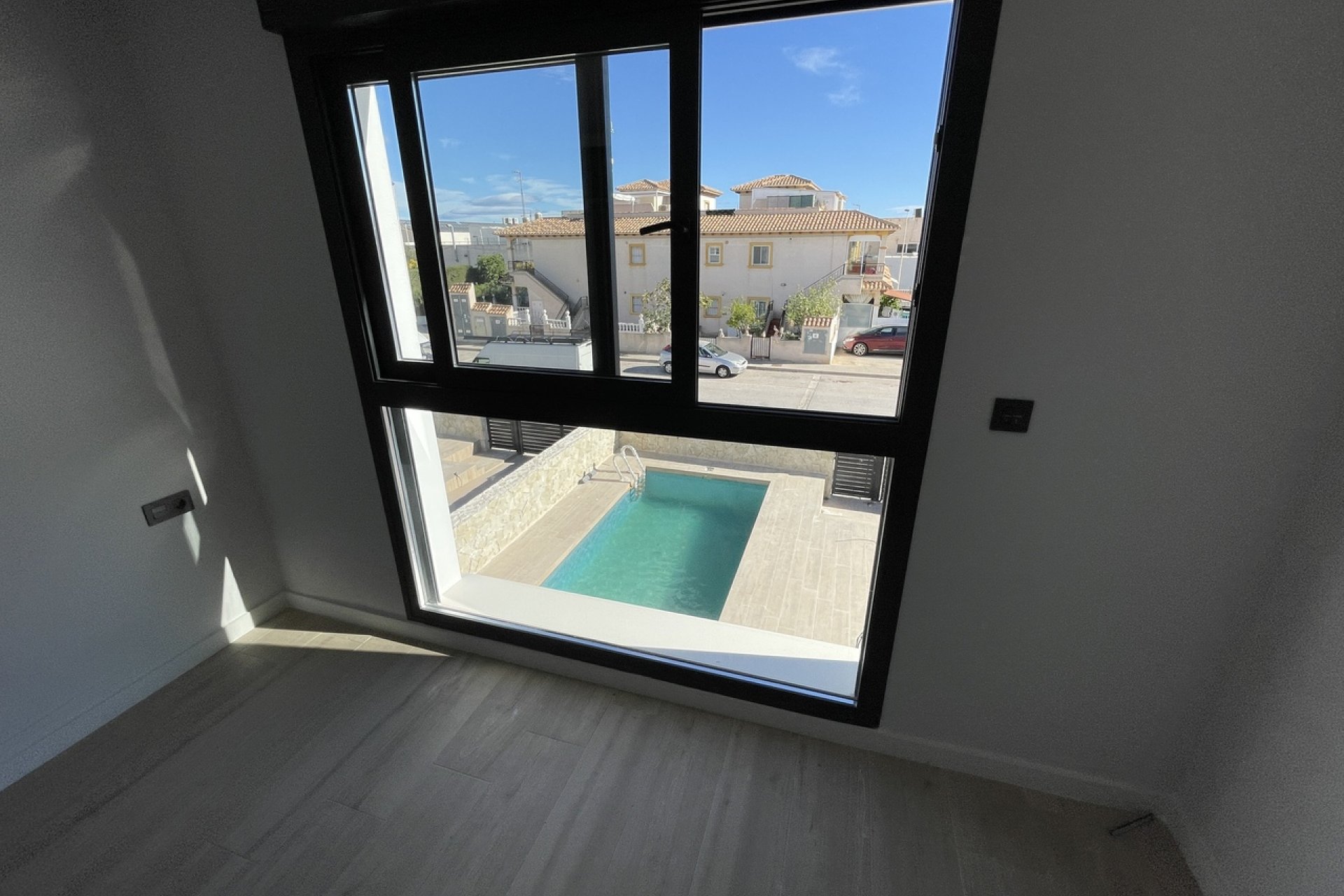 Reventa - Apartamento / Dúplex - Pilar de la Horadada