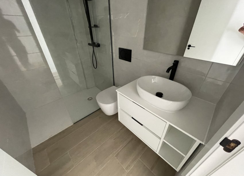Reventa - Apartamento / Dúplex - Pilar de la Horadada