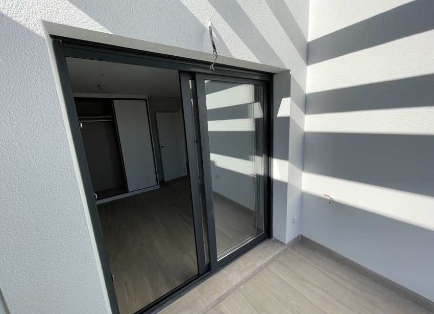 Reventa - Apartamento / Dúplex - Pilar de la Horadada