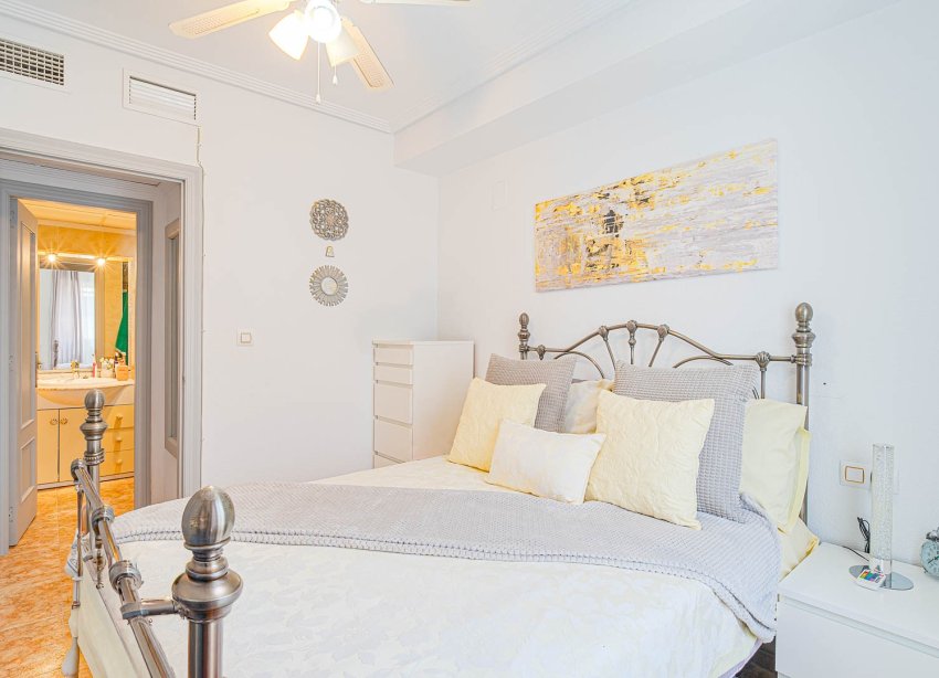 Reventa - Apartamento / Dúplex - Punta Prima - La Ciñuelica
