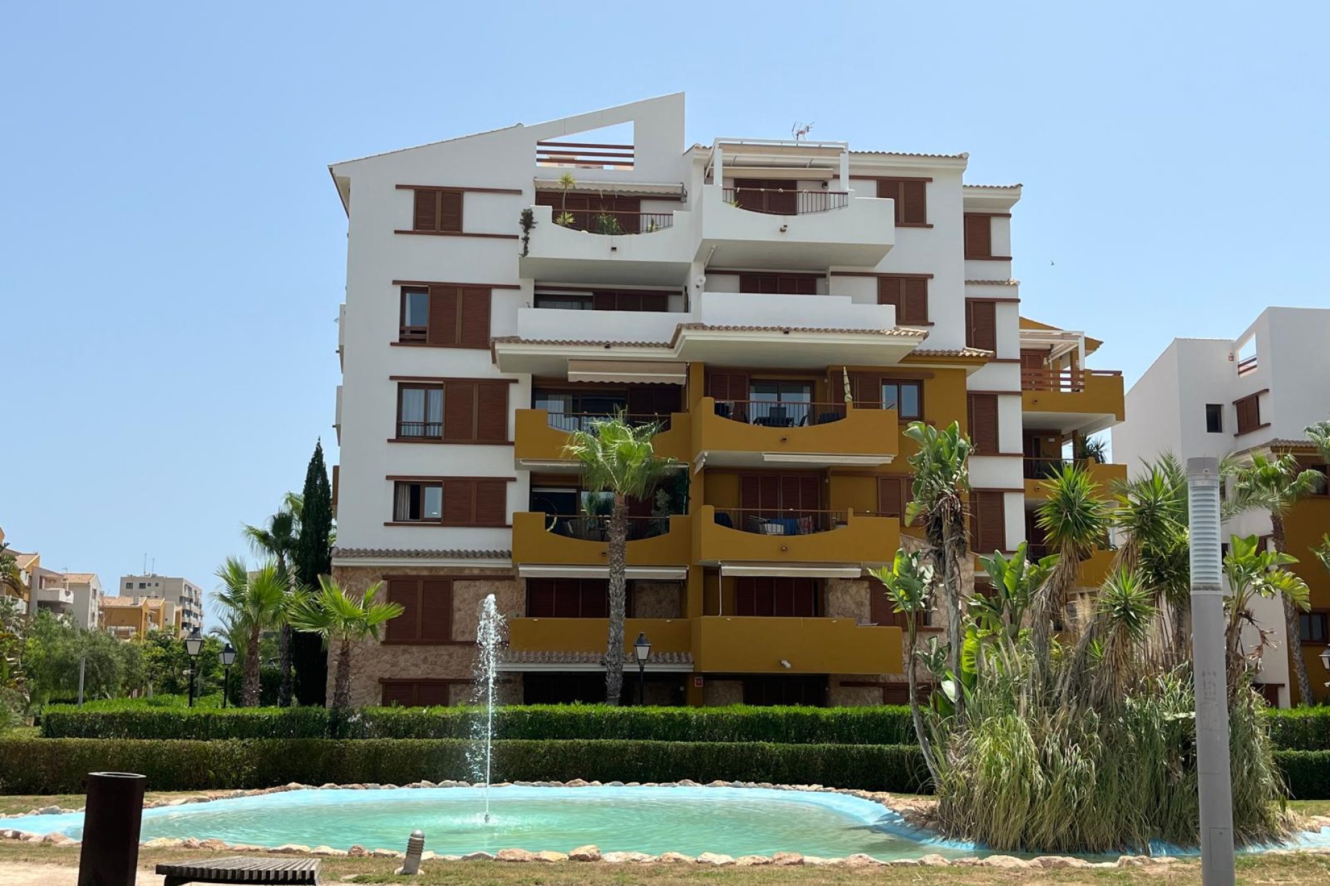 Reventa - Apartamento / Dúplex - Punta Prima