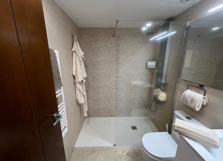 Reventa - Apartamento / Dúplex - Punta Prima