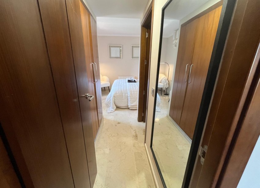 Reventa - Apartamento / Dúplex - Punta Prima