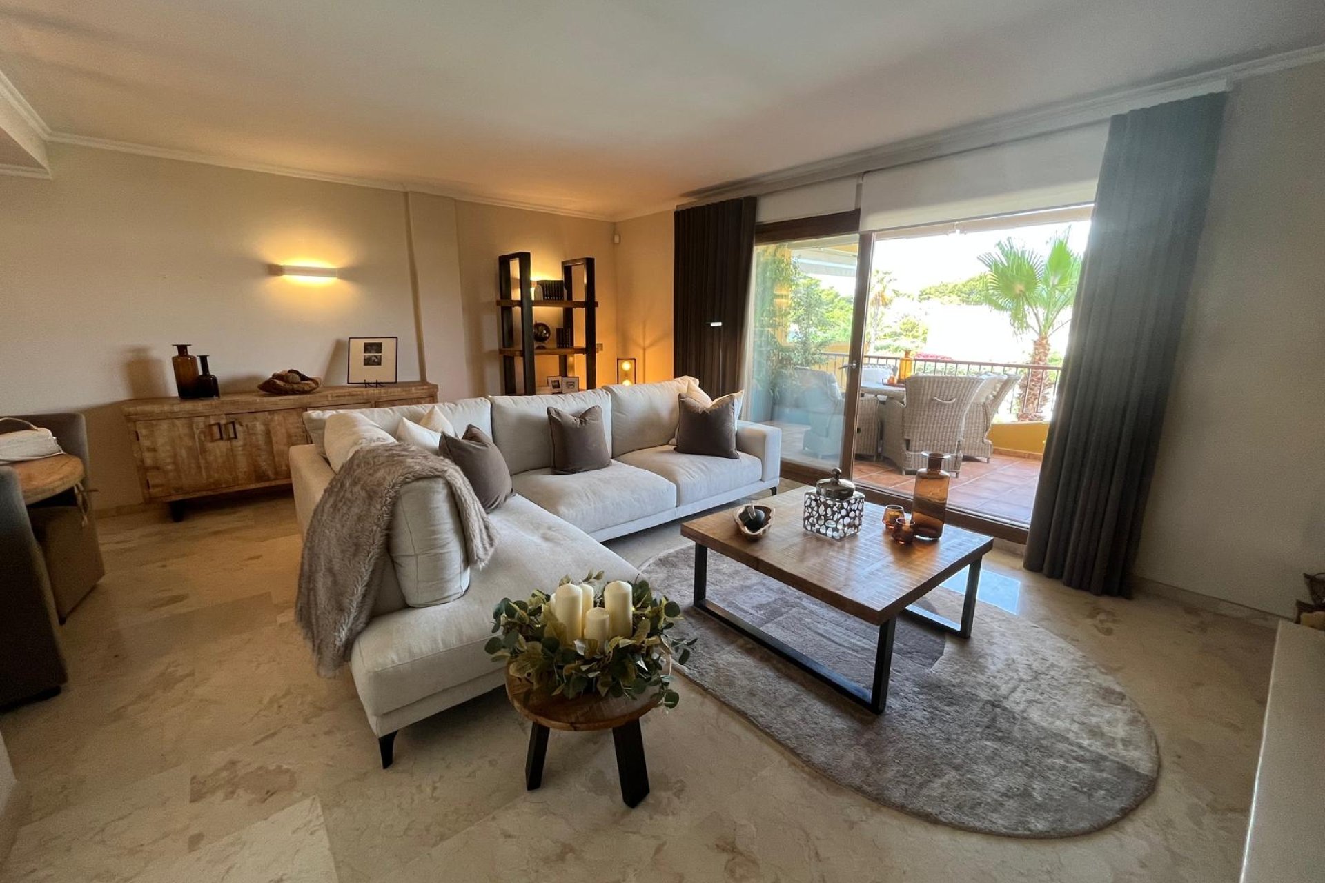 Reventa - Apartamento / Dúplex - Punta Prima