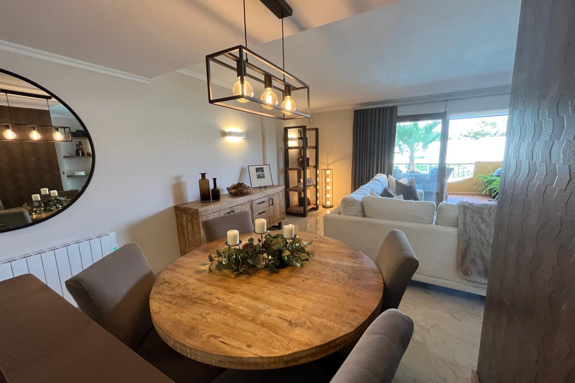 Reventa - Apartamento / Dúplex - Punta Prima