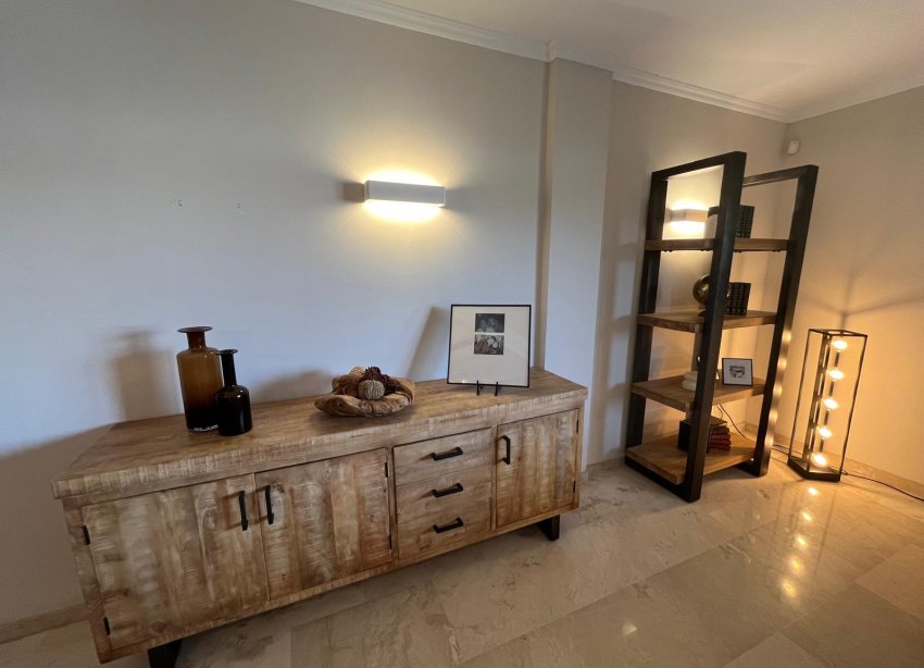 Reventa - Apartamento / Dúplex - Punta Prima