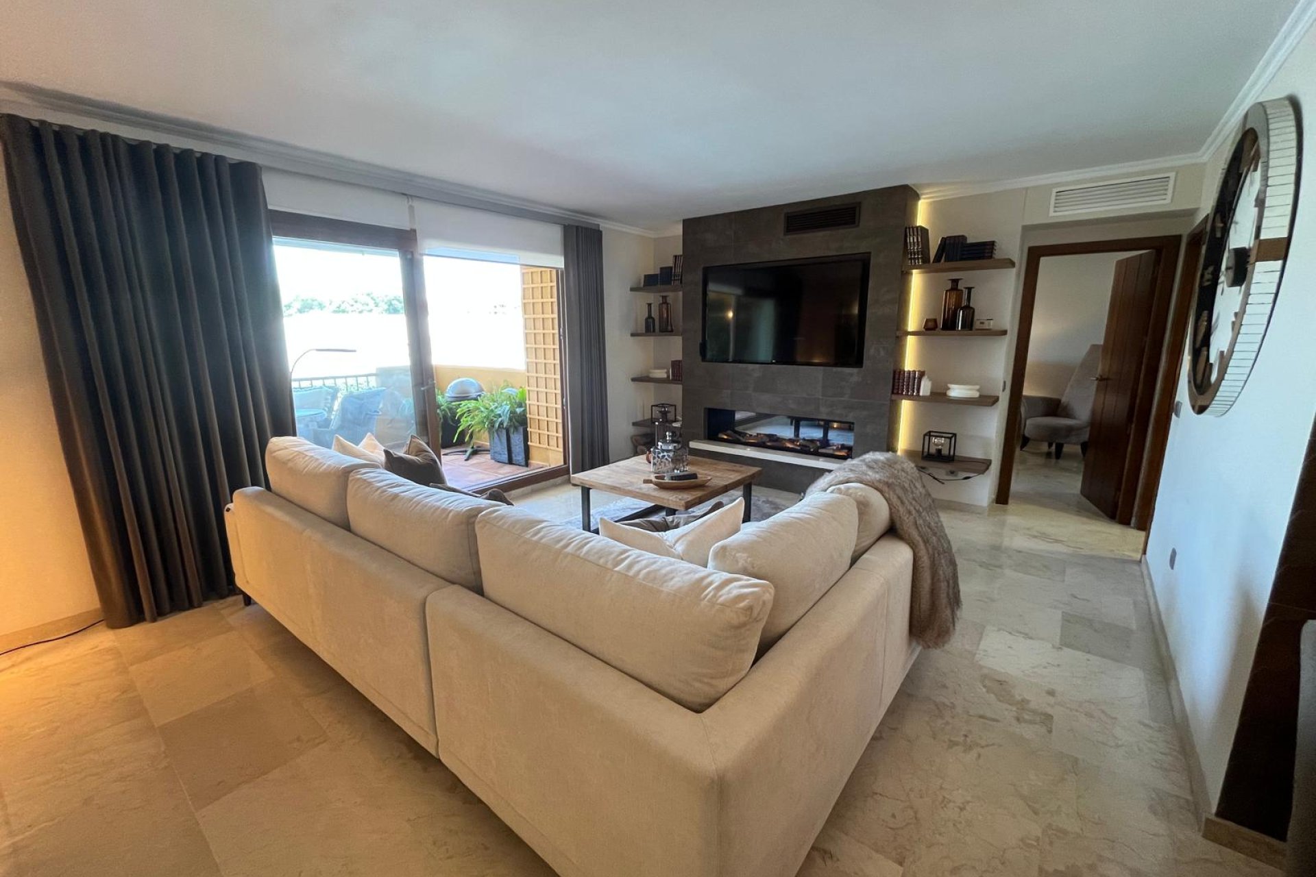Reventa - Apartamento / Dúplex - Punta Prima