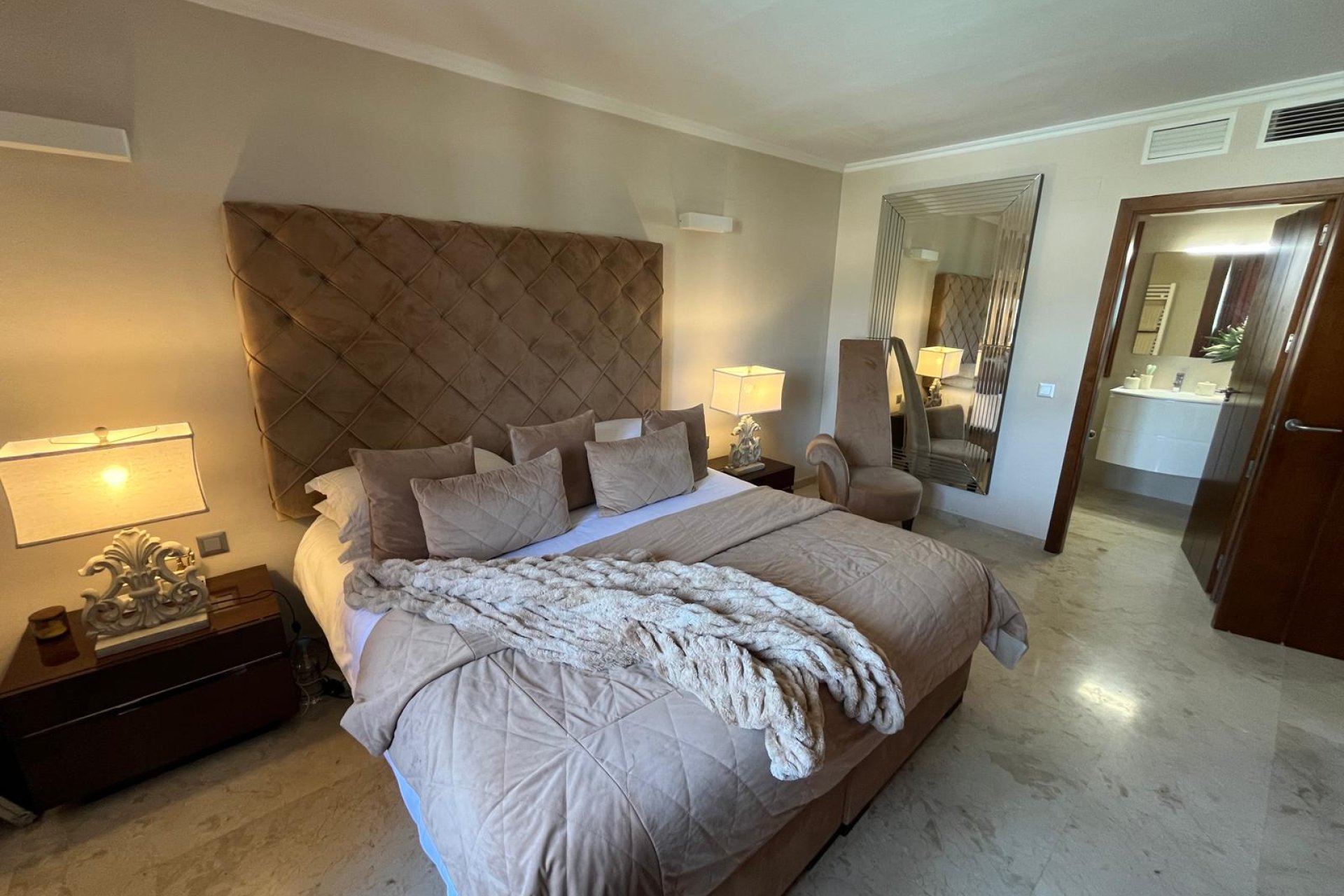 Reventa - Apartamento / Dúplex - Punta Prima