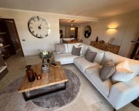 Reventa - Apartamento / Dúplex - Punta Prima