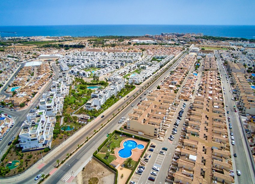 Reventa - Apartamento / Dúplex - Punta Prima