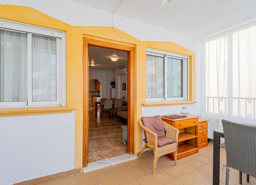 Reventa - Apartamento / Dúplex - Punta Prima
