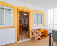 Reventa - Apartamento / Dúplex - Punta Prima
